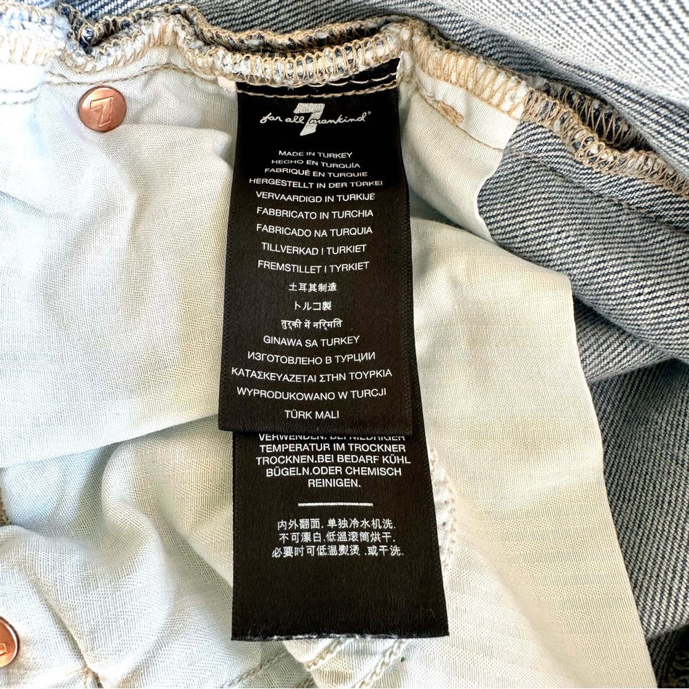 7 FOR ALL MANKIND “Luxe Vintage Josefina” Light Denim Distressed Jeans NWT!! - Picture 13 of 15